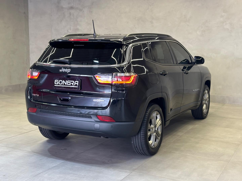 Foto do veículo JEEP COMPASS  LONG TF 2023 10.466 KM 150.900,00