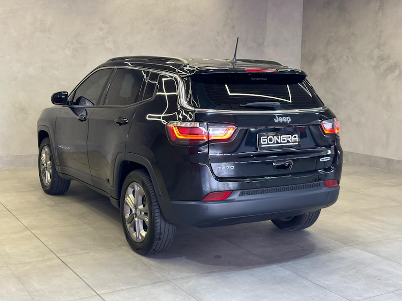 Foto do veículo JEEP COMPASS  LONG TF 2023 10.466 KM 150.900,00