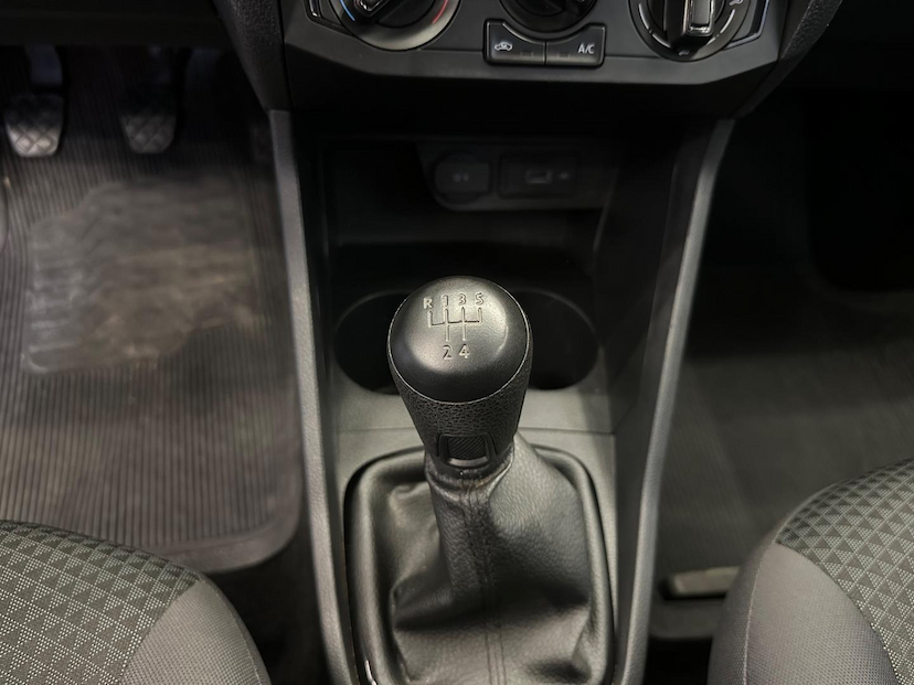 Foto do veículo VOLKSWAGEN SAVEIRO  CS RB MPI 2023 26.337 KM 74.900,00