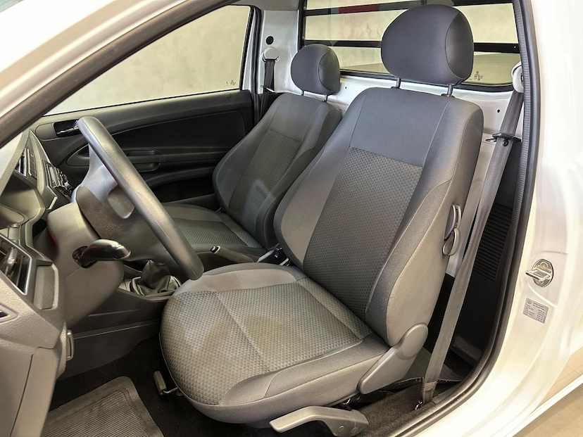 Foto do veículo VOLKSWAGEN SAVEIRO  CS RB MPI 2023 26.337 KM 74.900,00
