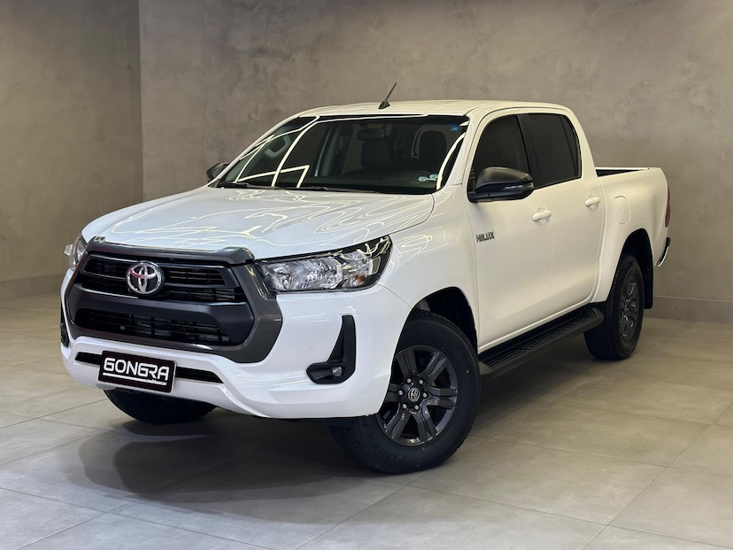 Foto do veículo TOYOTA HILUX  2.8 SR 4X4 CD 16V DIESEL 4P AUT 2022 51.812 KM 205.900,00
