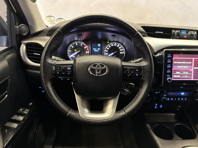 Foto do veículo TOYOTA HILUX  2.8 SR 4X4 CD 16V DIESEL 4P AUT 2022 51.812 KM 205.900,00