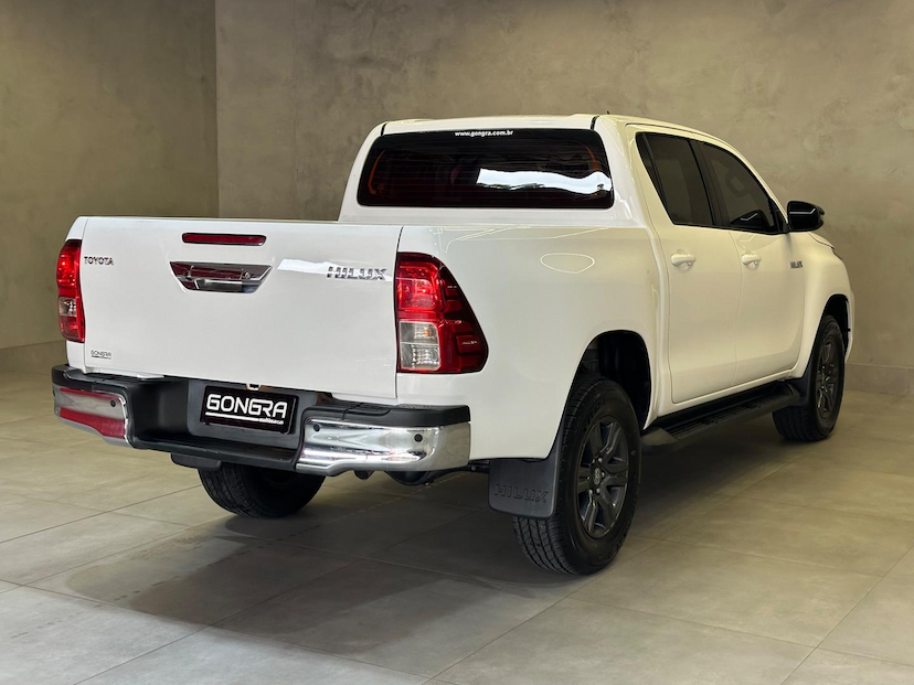 Foto do veículo TOYOTA HILUX  2.8 SR 4X4 CD 16V DIESEL 4P AUT 2022 51.812 KM 205.900,00