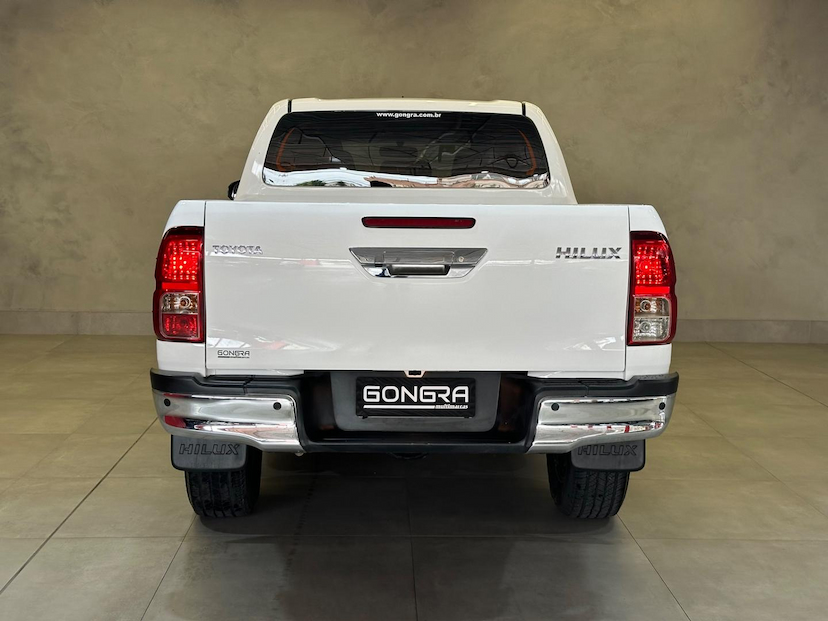 Foto do veículo TOYOTA HILUX  2.8 SR 4X4 CD 16V DIESEL 4P AUT 2022 51.812 KM 205.900,00