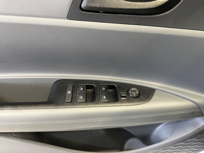 Foto do veículo HYUNDAI HB20S  1.0 VISION 2022 32.270 KM 72.900,00