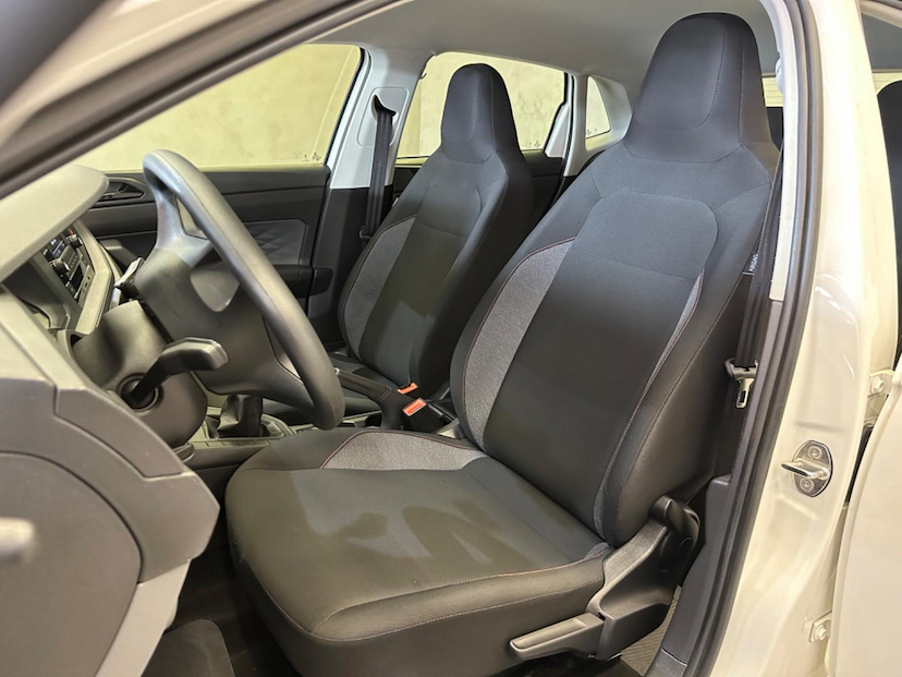 Foto do veículo VOLKSWAGEN POLO  TRACK MA 2024 15.325 KM 77.900,00