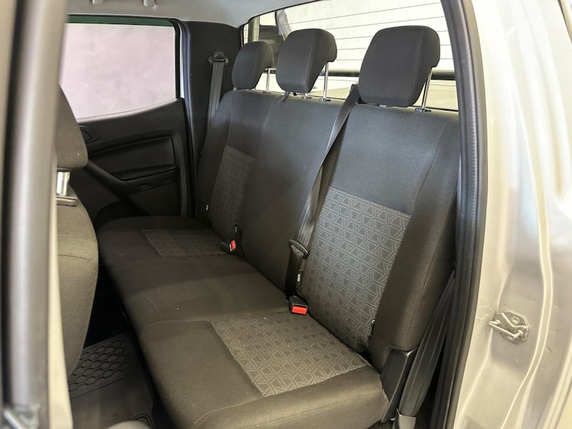 Foto do veículo FORD RANGER  2.2 XLS 4X4 CD 16V DIESEL 4P AUT 2023 57.982 KM 182.900,00