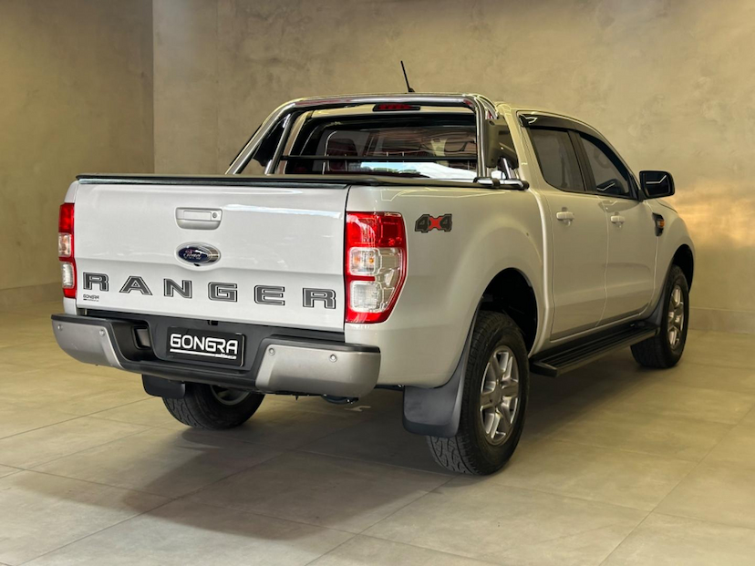 Foto do veículo FORD RANGER  2.2 XLS 4X4 CD 16V DIESEL 4P AUT 2023 57.982 KM 182.900,00