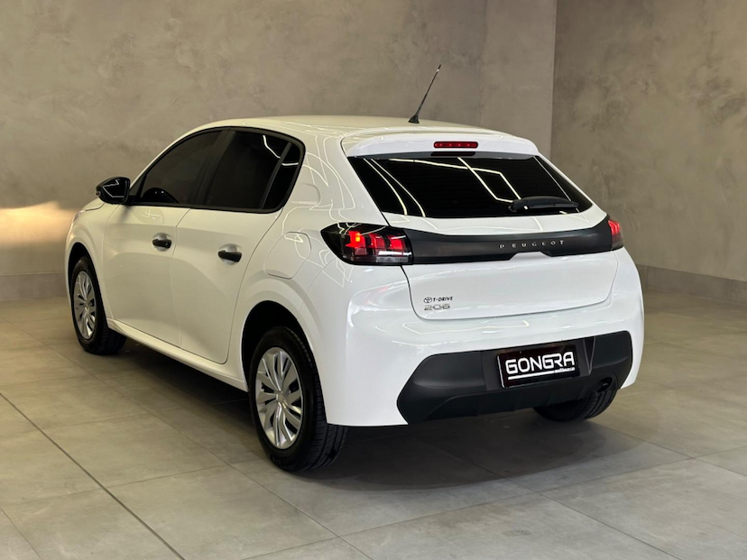 Foto do veículo PEUGEOT 208  LIKE MT 2024 7.626 KM 72.900,00