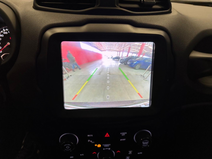 Foto do veículo JEEP RENEGADE  LNGTD AT 2021 36.545 KM 94.900,00