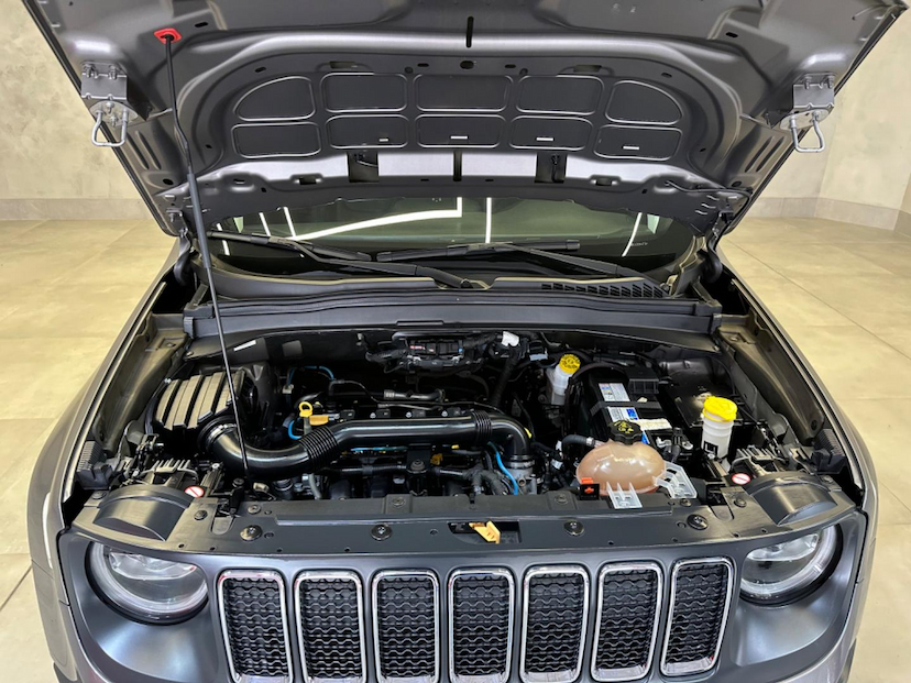 Foto do veículo JEEP RENEGADE  LNGTD AT 2021 36.545 KM 94.900,00