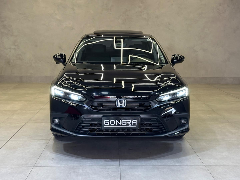 Foto do veículo HONDA CIVIC  SED.TOURING 2.0 16V AUT. (HÍBRIDO) 2023 21.150 KM 209.900,00