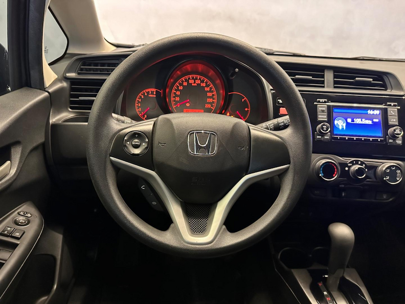 Foto do veículo HONDA FIT  1.5 EX 16V GASOLINA 4P AUTOMATICO 2015 76.500 KM 68.900,00