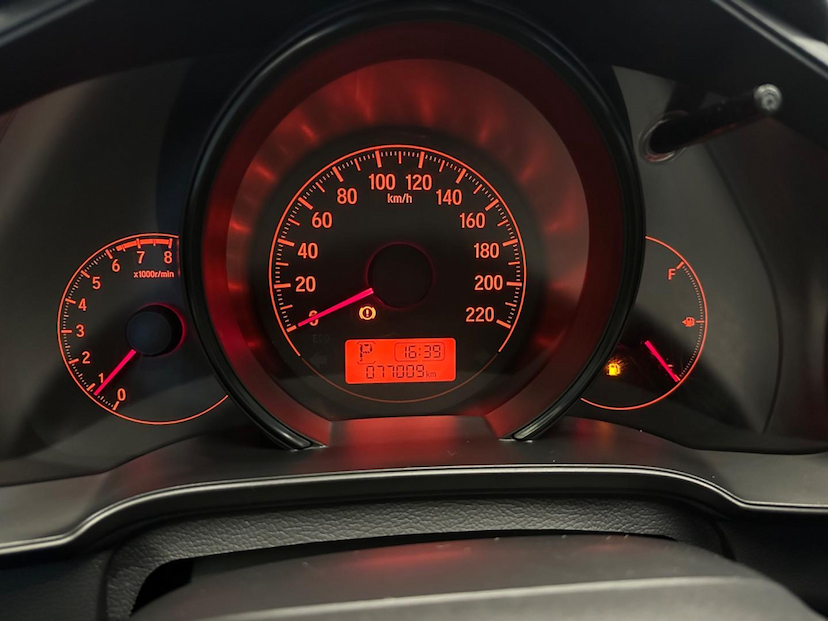 Foto do veículo HONDA FIT  1.5 EX 16V GASOLINA 4P AUTOMATICO 2015 76.500 KM 68.900,00
