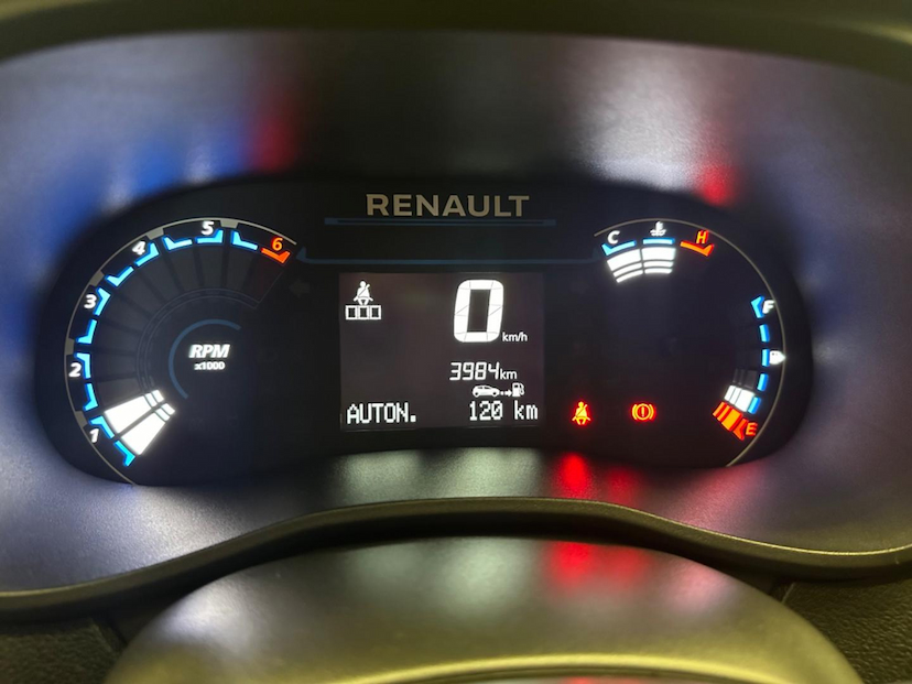 Foto do veículo RENAULT KWID  1.0 12V SCE FLEX INTENSE MANUAL 2024 3.900 KM 65.900,00