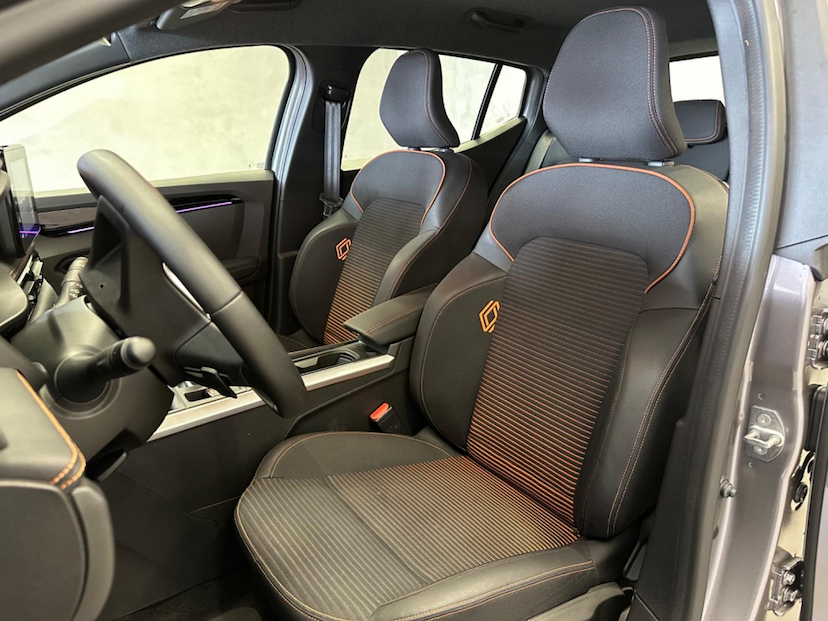 Foto do veículo RENAULT KARDIAN  PREM. ED FLEX 1.0 TB 12V 5P AUT. 2025 1.625 KM 122.900,00