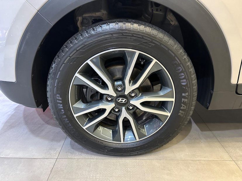 Foto do veículo HYUNDAI CRETA  PRESTIGE 2.0 16V FLEX AUT 2017 58.593 KM 92.900,00