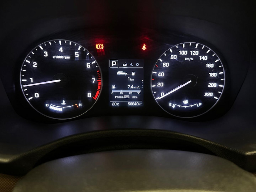 Foto do veículo HYUNDAI CRETA  PRESTIGE 2.0 16V FLEX AUT 2017 58.593 KM 92.900,00