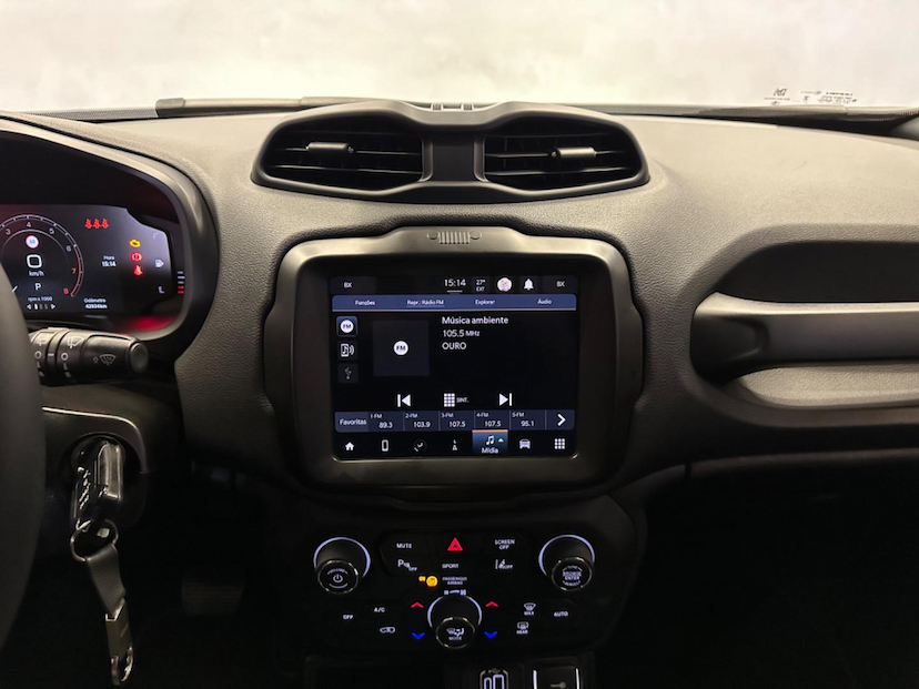 Foto do veículo JEEP RENEGADE  LONGITUDE T270 1.3 TB 4X2 FLEX AUT 2023 42.665 KM 114.900,00