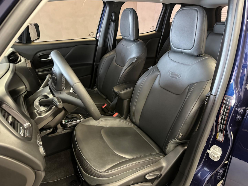 Foto do veículo JEEP RENEGADE  LONGITUDE T270 1.3 TB 4X2 FLEX AUT 2023 42.665 KM 114.900,00