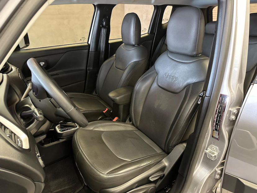 Foto do veículo JEEP RENEGADE  1.8 16V FLEX 4P 2019 66.793 KM 78.900,00
