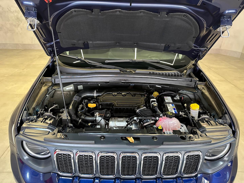 Foto do veículo JEEP RENEGADE  LONGITUDE T270 1.3 TB 4X2 FLEX AUT 2024 25.645 KM 119.900,00
