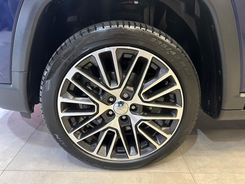 Foto do veículo JEEP COMPASS  LIMITED T270 1.3 TB 4X2 FLEX AUT 2023 6.500 KM 172.900,00
