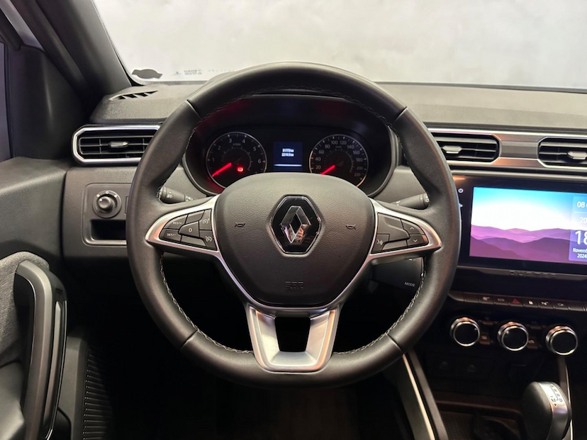 Foto do veículo RENAULT DUSTER  ICO16 CVT 2023 31.000 KM 103.900,00