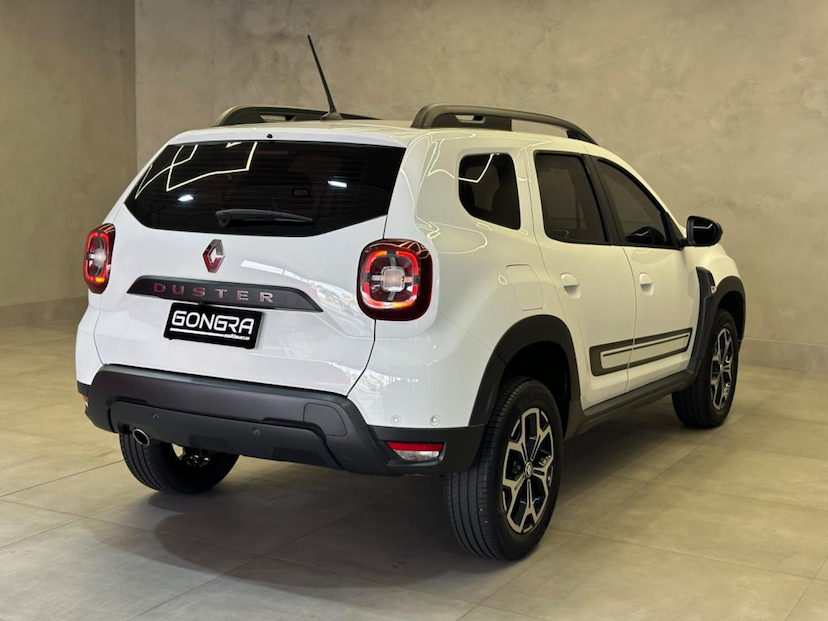 Foto do veículo RENAULT DUSTER  ICO16 CVT 2023 31.000 KM 103.900,00