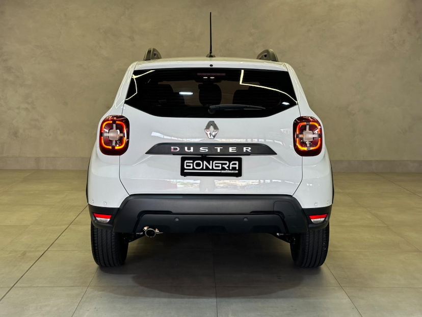 Foto do veículo RENAULT DUSTER  ICO16 CVT 2023 31.000 KM 103.900,00