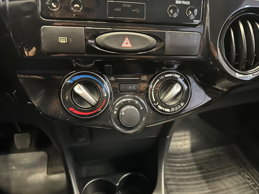 Foto do veículo TOYOTA ETIOS  SD X 1.5 VSC MT 2019 131.401 KM 59.900,00