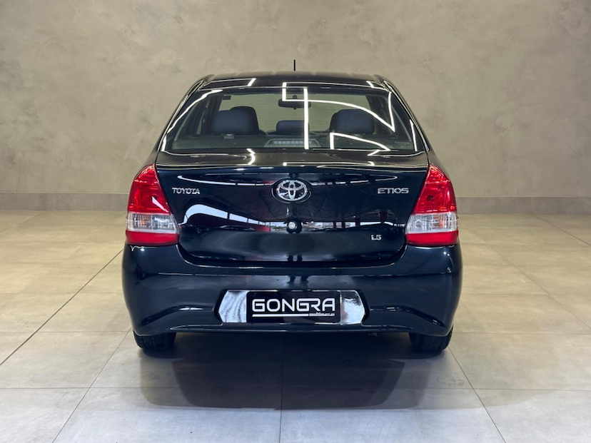 Foto do veículo TOYOTA ETIOS  SD X 1.5 VSC MT 2019 131.401 KM 59.900,00