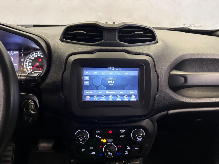 Foto do veículo JEEP RENEGADE  NIGHT EAGLE 1.8 4X2 FLEX AUT 2021 75.500 KM 84.900,00