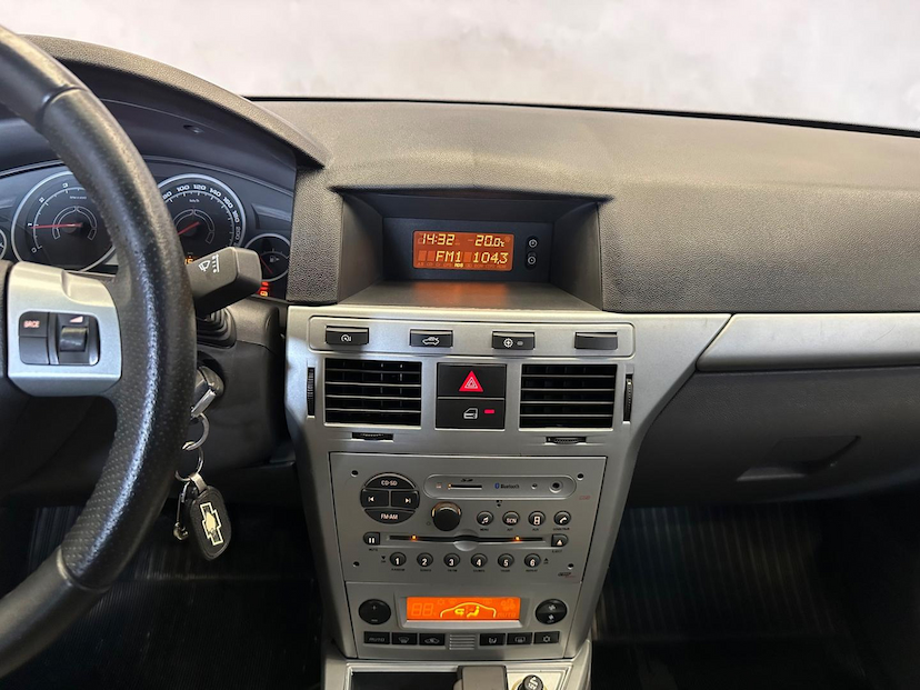 Foto do veículo CHEVROLET VECTRA  SEDAN ELEGANCE 2010 99.100 KM 45.900,00