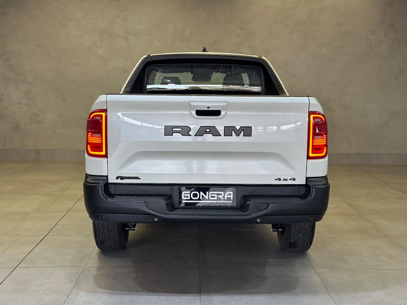 Foto do veículo RAM RAMPAGE  REBEL 2.0 TB CD 4X4 DIESEL AUT. 2024 24.938 KM 196.900,00