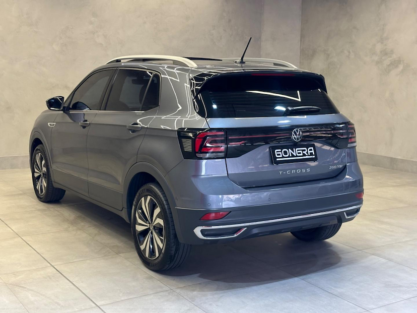 Foto do veículo VOLKSWAGEN T-CROSS T CROSS HL TSI AE 2023 42.642 KM 136.900,00
