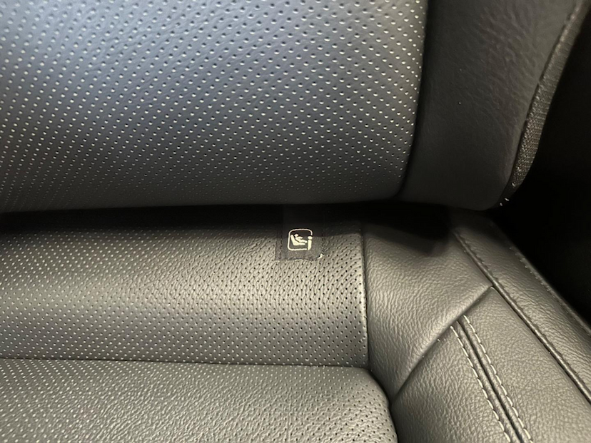Foto do veículo JEEP COMPASS  LONG TF 2023 19.058 KM 144.900,00