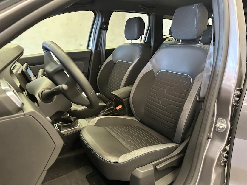 Foto do veículo RENAULT DUSTER  INTENSE PLUS 1.6 16V FLEX AUT. 2025 5.648 KM 114.900,00