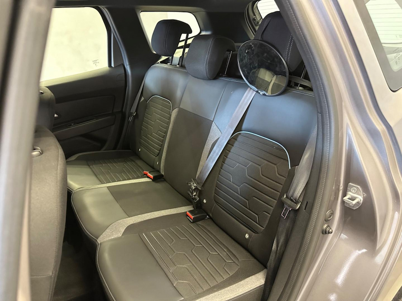 Foto do veículo RENAULT DUSTER  INTENSE PLUS 1.6 16V FLEX AUT. 2025 5.648 KM 114.900,00