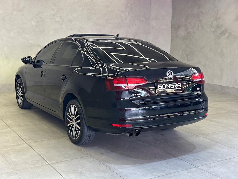 Foto do veículo VOLKSWAGEN JETTA  1.4 16V TSI COMFORTLINE 2017 132.837 KM 85.900,00
