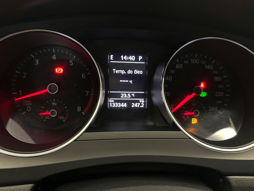 Foto do veículo VOLKSWAGEN JETTA  1.4 16V TSI COMFORTLINE 2017 132.837 KM 85.900,00