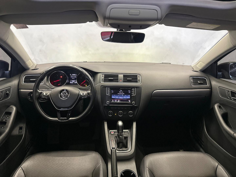 Foto do veículo VOLKSWAGEN JETTA  1.4 16V TSI COMFORTLINE 2017 132.837 KM 85.900,00