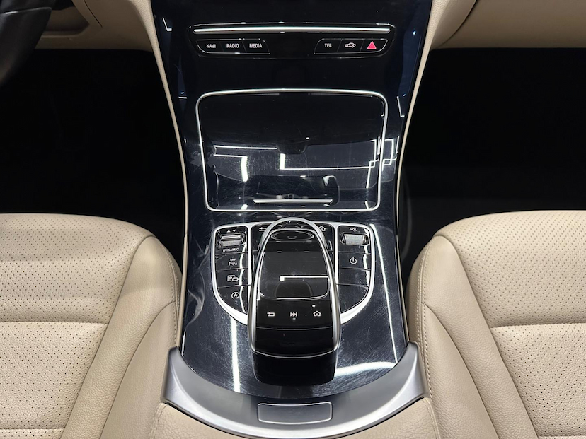 Foto do veículo MERCEDES-BENZ C 180  AVANTGARDE 1.6 AUT 2019 55.000 KM 144.900,00