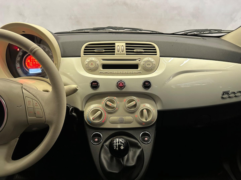 Foto do veículo FIAT 500  CULT 2014 84.500 KM 52.900,00