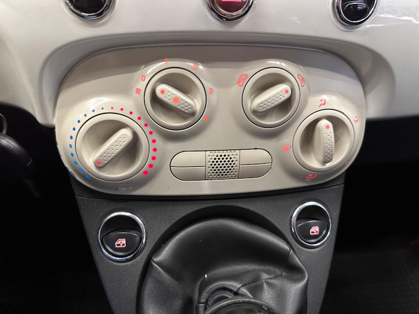Foto do veículo FIAT 500  CULT 2014 84.500 KM 52.900,00