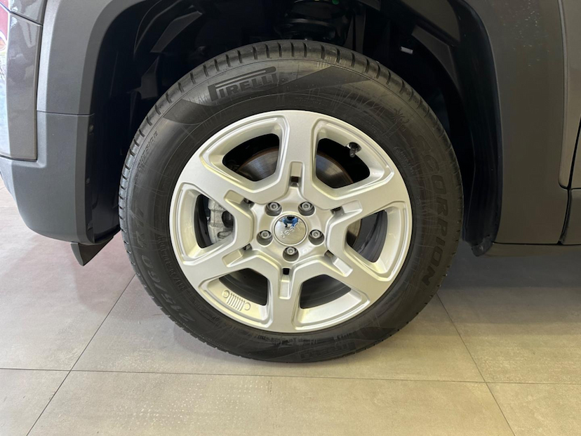 Foto do veículo JEEP RENEGADE  SPORT T270 1.3 TB 4X2 FLEX AUT. 2024 14.078 KM 115.900,00