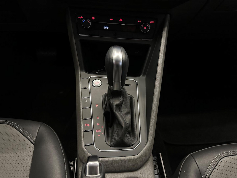 Foto do veículo VOLKSWAGEN VIRTUS  1.0 200 TSI HIGHLINE AUTOMÁTICO 2020 27.154 KM 89.900,00