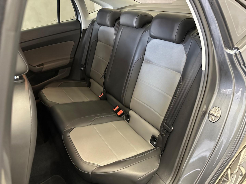 Foto do veículo VOLKSWAGEN VIRTUS  1.0 200 TSI HIGHLINE AUTOMÁTICO 2020 27.154 KM 89.900,00