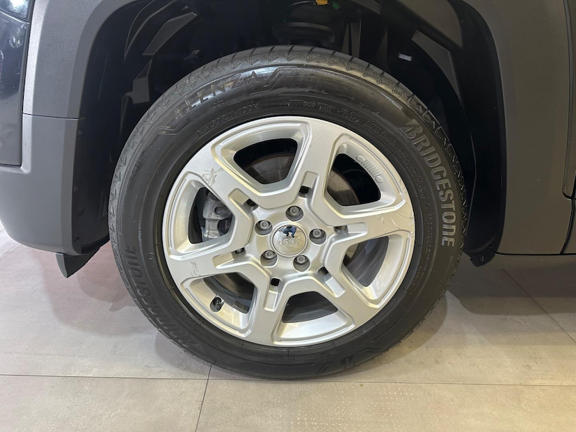 Foto do veículo JEEP RENEGADE  SPORT T270 1.3 TB 4X2 FLEX AUT. 2022 18.343 KM 105.900,00