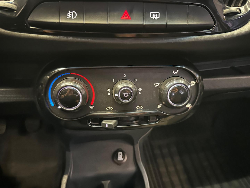 Foto do veículo FIAT UNO  EVO WAY 1.0 8V 2015 86.345 KM 44.900,00